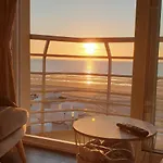 De Zandkorrel - Amazing Seaview Апартаменты *